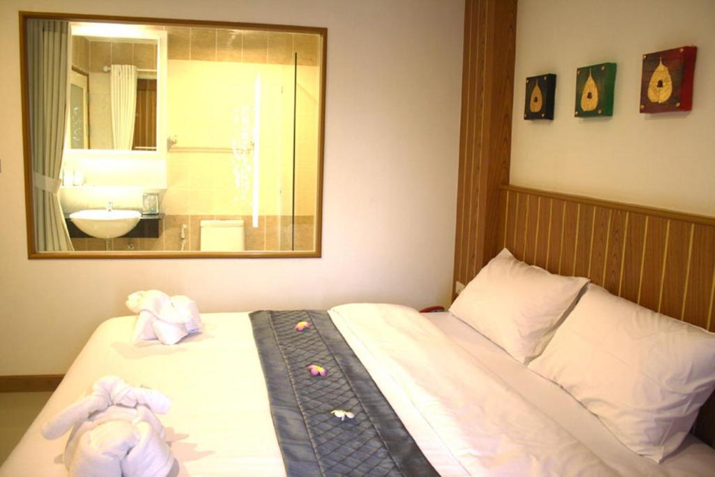 Santi White Hotell Phuket Rom bilde