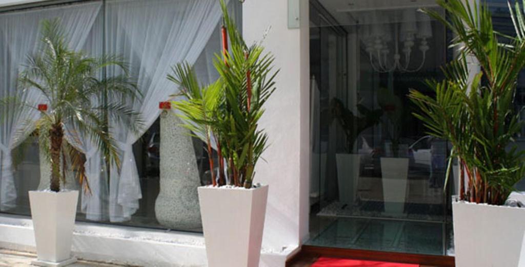 Santi White Hotell Phuket Eksteriør bilde