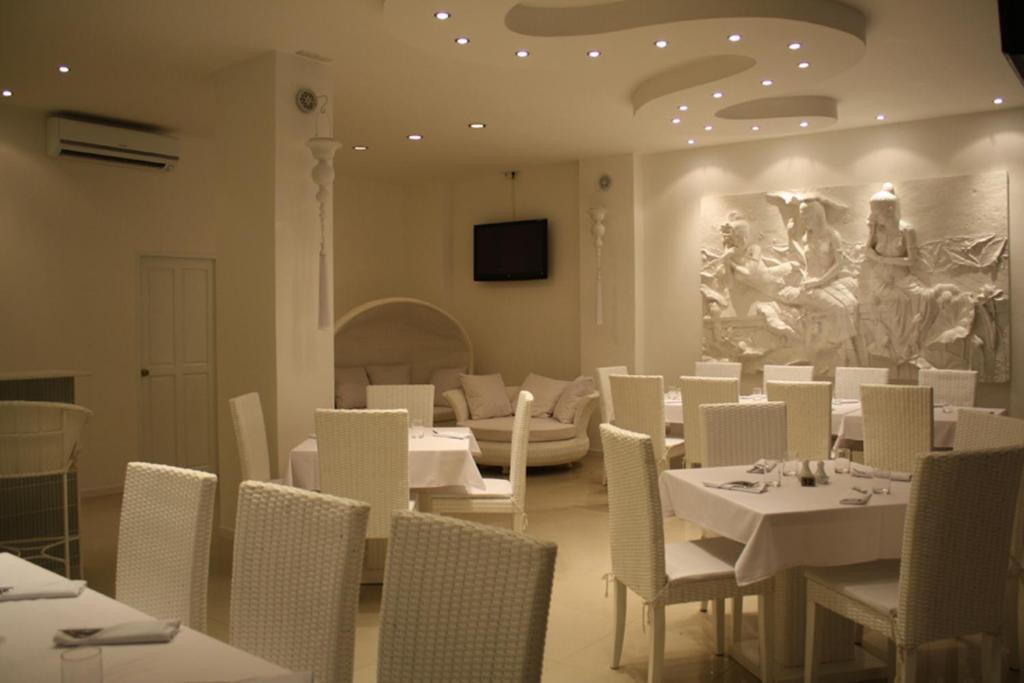 Santi White Hotell Phuket Eksteriør bilde