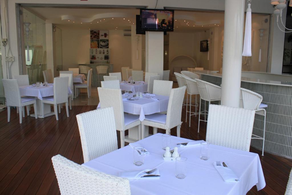 Santi White Hotell Phuket Eksteriør bilde