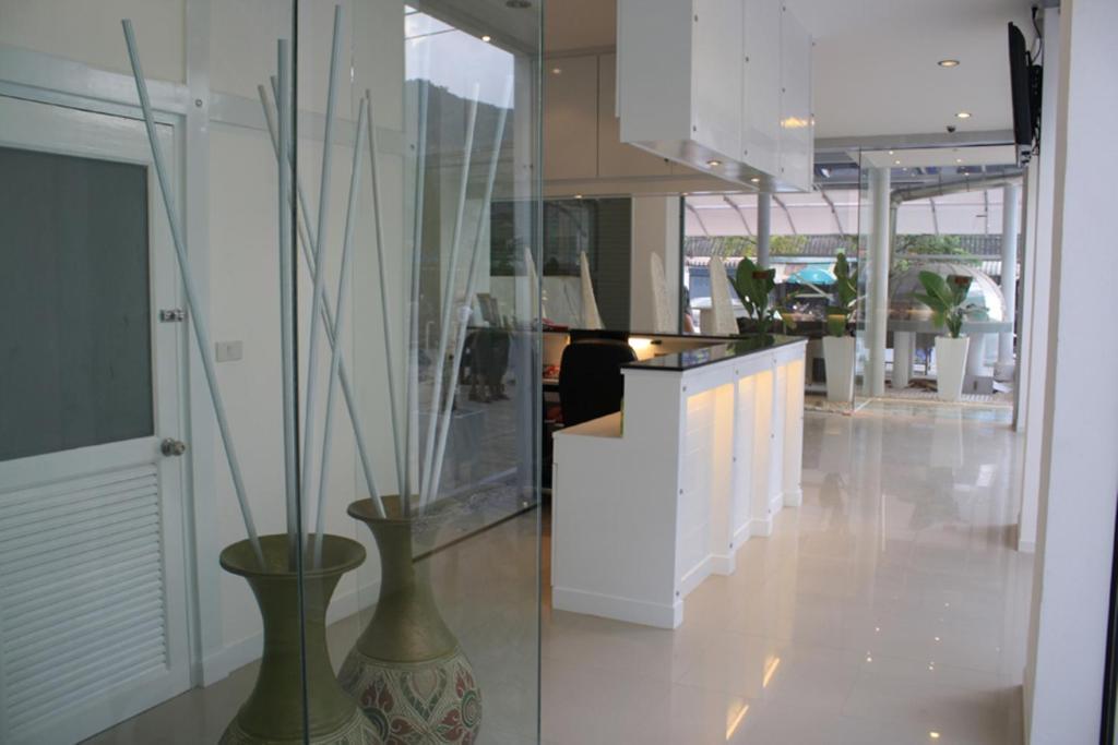 Santi White Hotell Phuket Eksteriør bilde