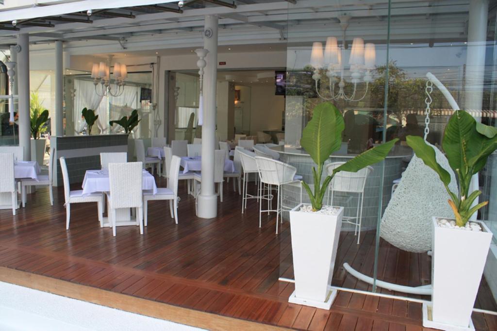 Santi White Hotell Phuket Eksteriør bilde
