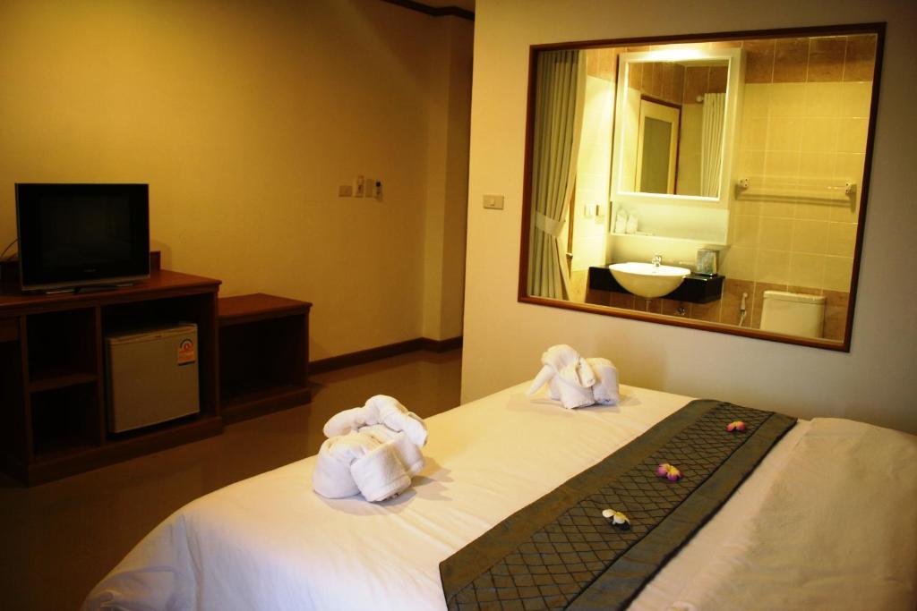 Santi White Hotell Phuket Eksteriør bilde
